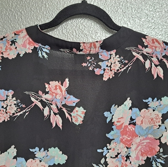 Justify Floral Tunic/Blouse Size L - Picture 8 of 10